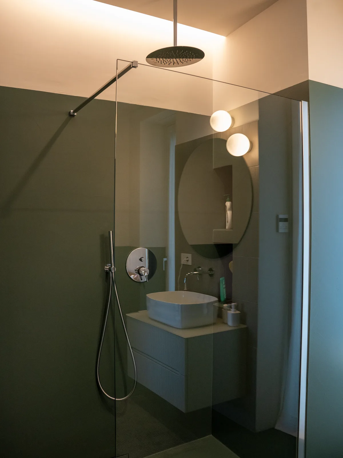Box doccia in progetto di interior design a Chieri realizzato da CC Architects