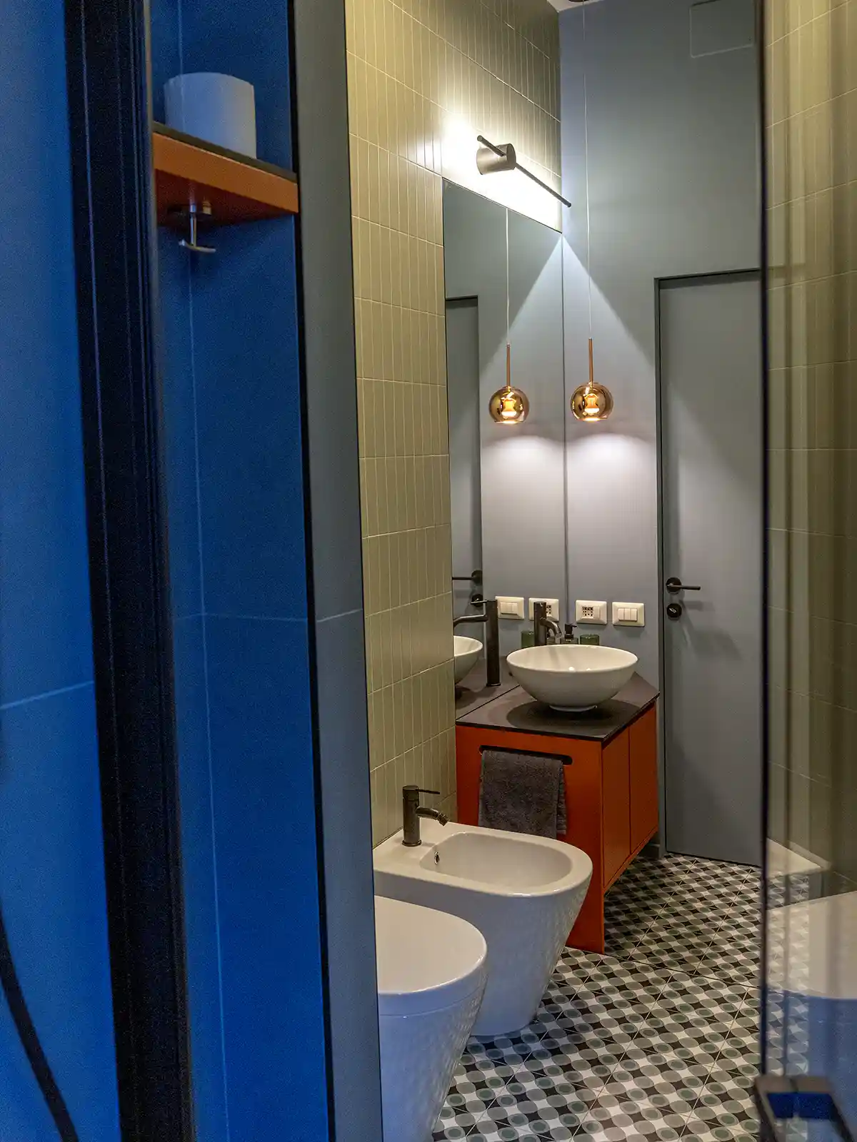 Panoramica del bagno in un progetto di interior design a Torino
